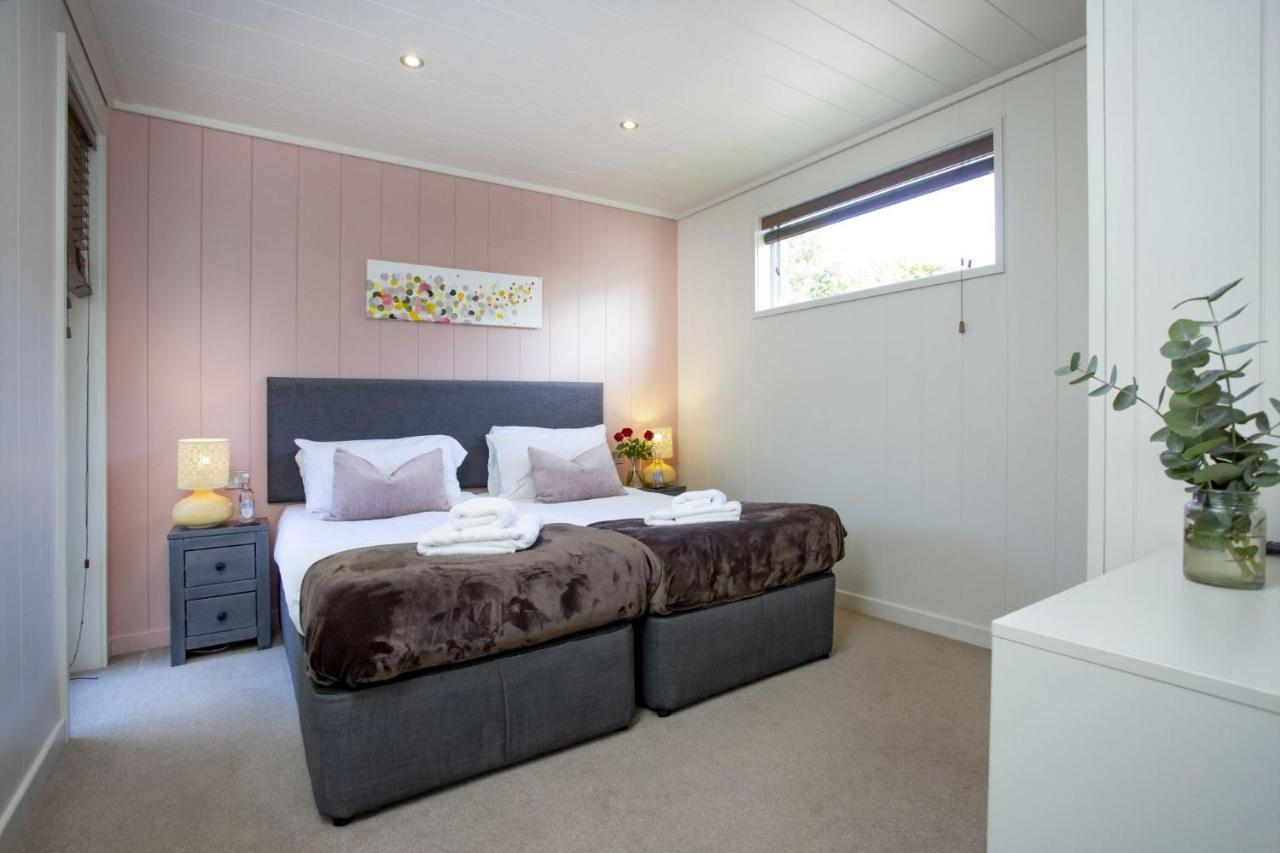 צ'דר Whileaway Lodge, Strawberryfield Park מראה חיצוני תמונה