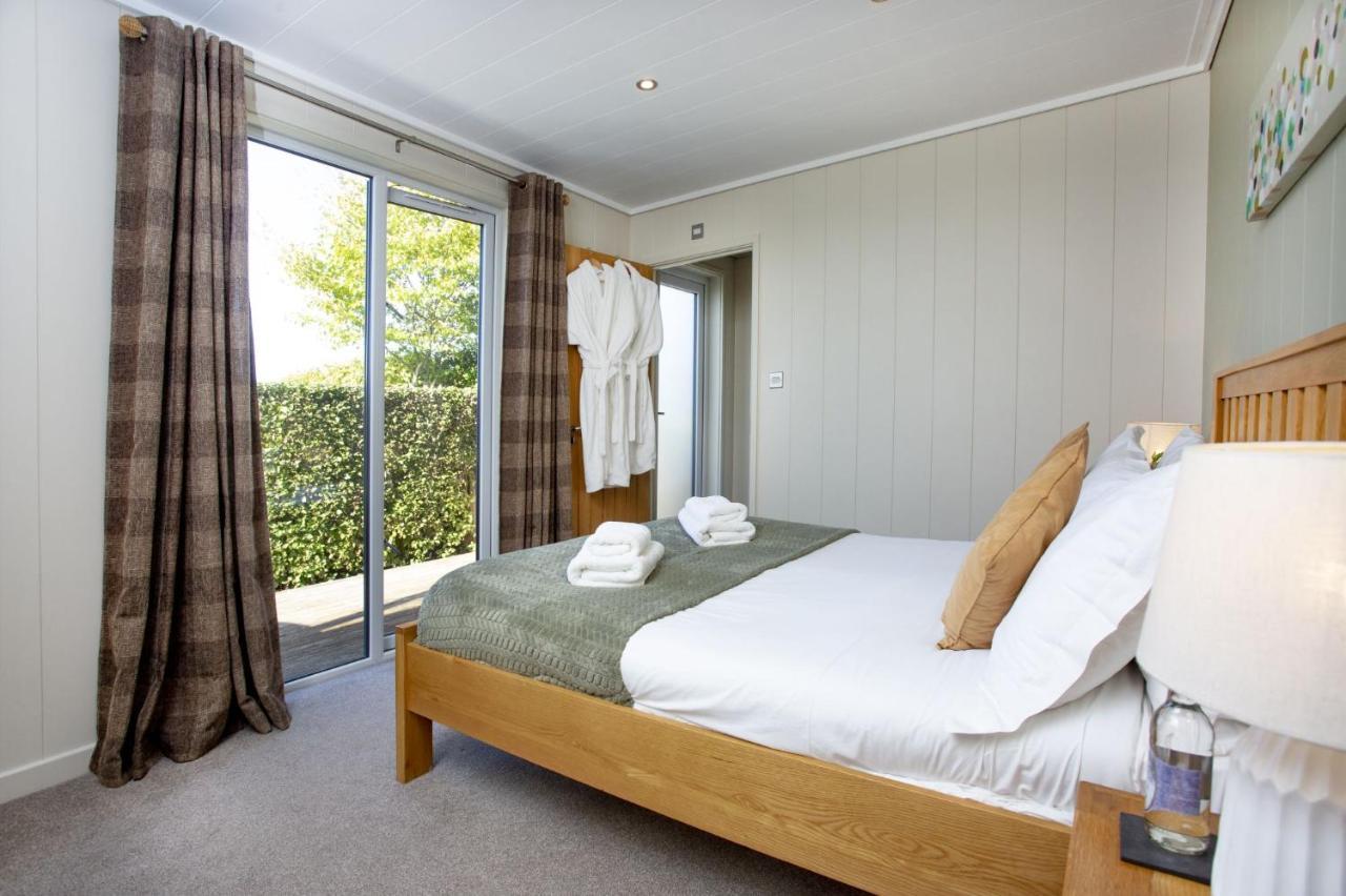 צ'דר Whileaway Lodge, Strawberryfield Park מראה חיצוני תמונה